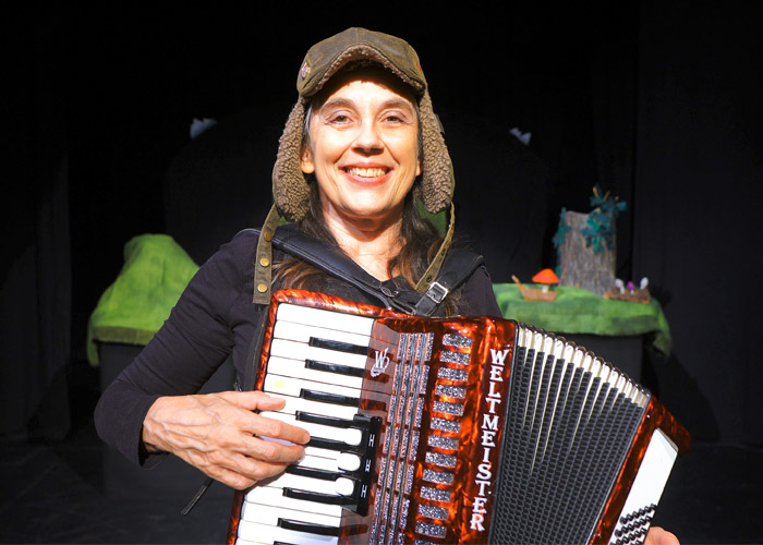 Publicity Garlic Theatre